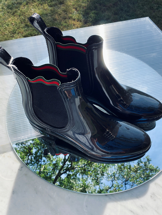 Second Hand Gucci Chelsea Boots