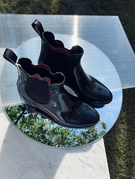 Second Hand Gucci Chelsea Boots