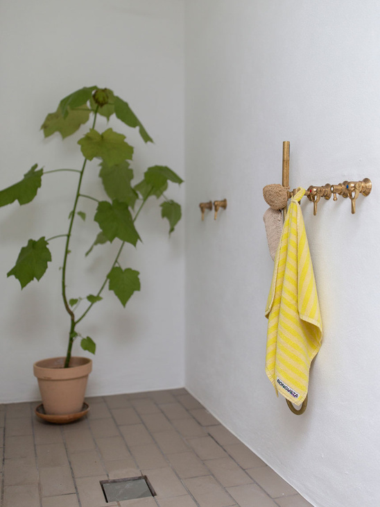 Bongusta Naram Guest Towel Pristine / Neon Yellow