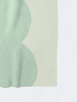 Layered Anemone Blanket Mint