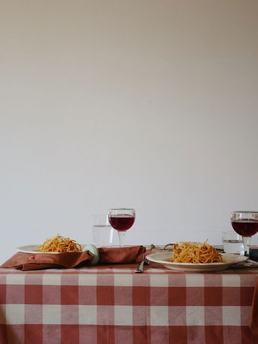 Midnatt Table Cloth Bertel