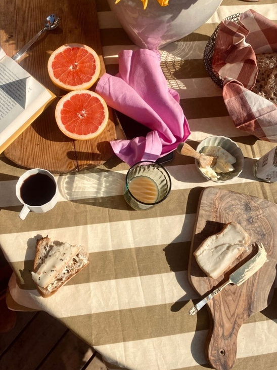 Midnatt Table Cloth Simona