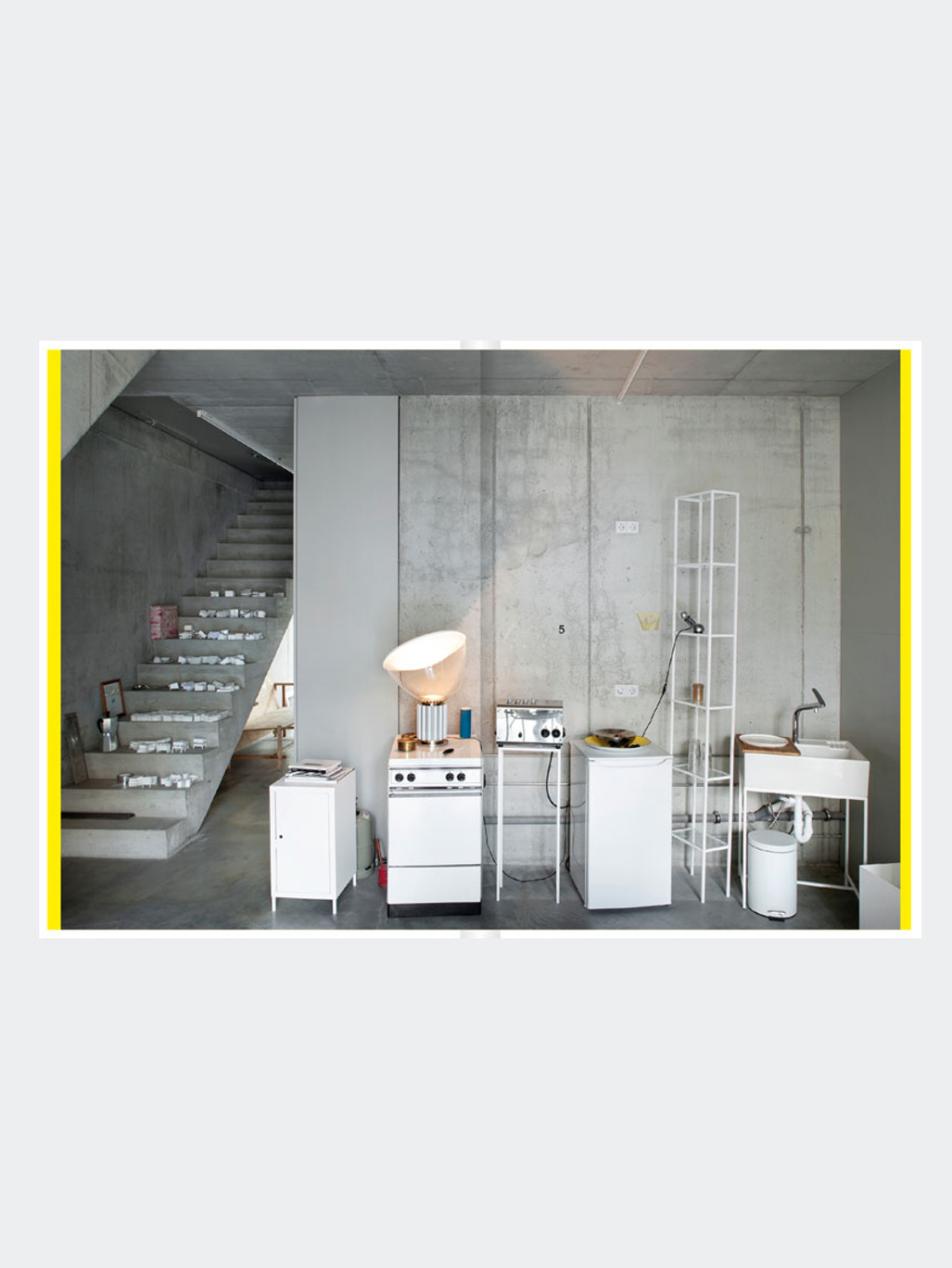 Apartamento Creatures - Sam Chermayeff [Et Al.] (Hard Cover)
