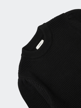 Amomento Half Neck Knit Black