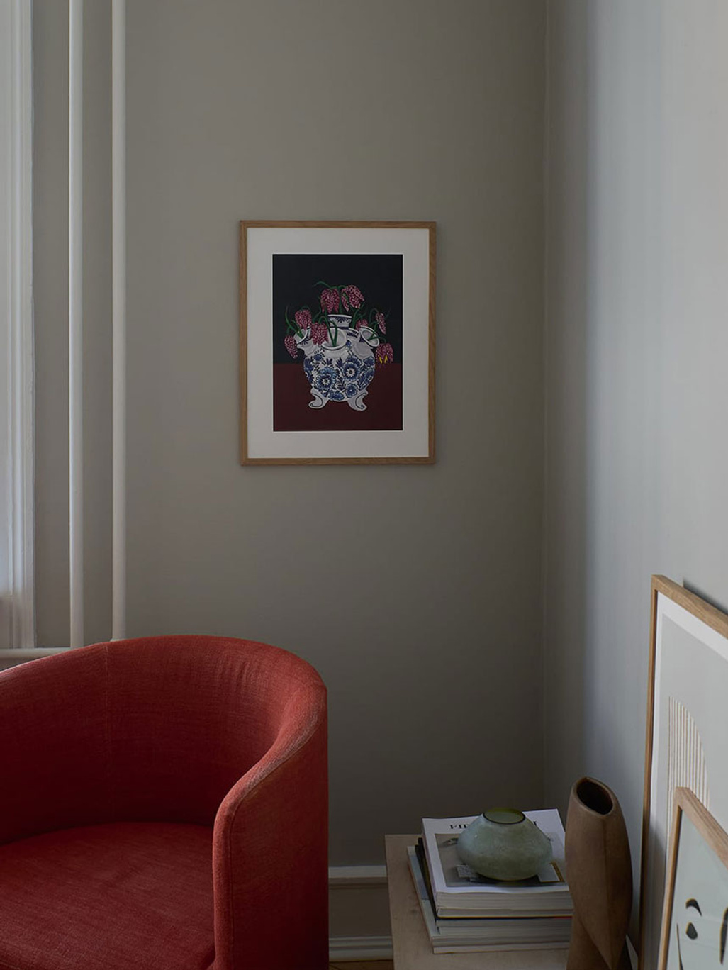 The Poster Club Jaron Su - Frittilaria Meleagris In Tulip Vase