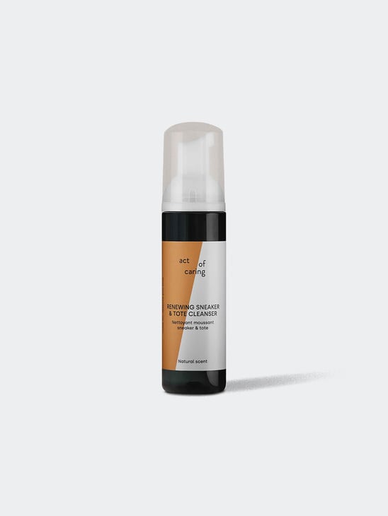 Act Of Caring Renewing Sneaker & Tote Cleanser Dark Blue Bottle 150 ml
