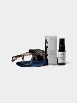 Act Of Caring Eyewear & Tech Care Kit  White Paper Box 30 ml