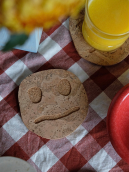 Oscar Cedon Glasunderlagg Smiley Confused 12 - 4-pack